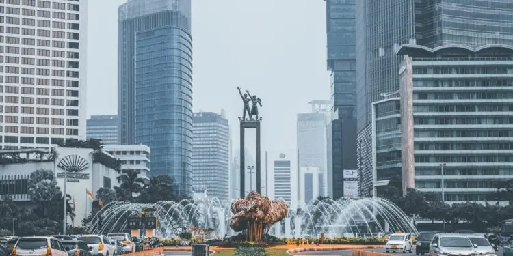 Hal-Hal Aneh Bagi Orang Lamongan Ketika Mengunjungi Jakarta (Unsplash)