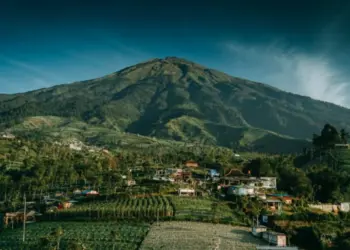 Magelang, Kota Paling Ideal untuk Orang yang Sedang Jatuh Cinta (Unsplash)