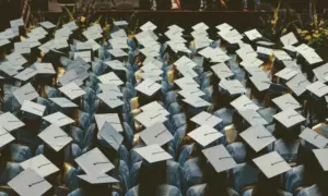 Predikat Cumlaude Kini Basi dan Tidak Prestisius Lagi karena Terlalu Banyak Mahasiswa Memilikinya
