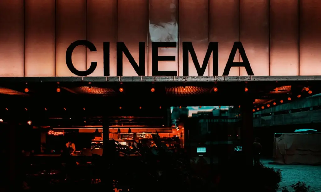 Bioskop Sukabumi Nggak Menarik, Warga Pilih Nonton di Bogor daripada di Kota Sendiri Mojok.co