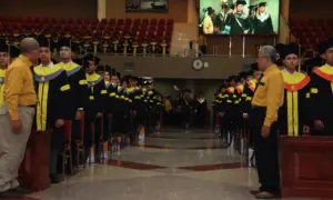 Alumni UT Nggak Ribut Soal Almamater, Tahu-tahu Hidupnya “Naik Kelas”