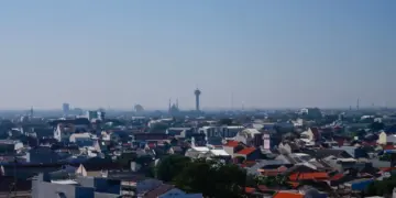 4 Taman Semarang yang Cocok untuk Merenungi Hidup, Kursi Besi Indomaret Minggir Dulu Mojok.co