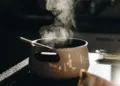 Beli Lauk di Luar dan Memasak Nasi Sendiri, Siasat Hidup Hemat In This Economy Mojok.co