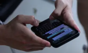 Pernah Benci Dosen yang Slow Respon Balas WhatsApp, Kini Saya Mengerti