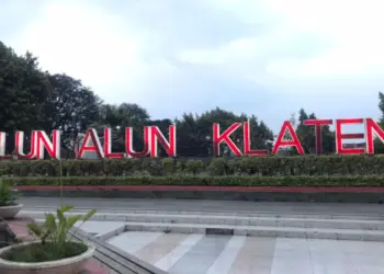 Alun-Alun Klaten, Potret Ruang Publik yang Tak Sekadar Estetik, tapi Juga Menjawab Kebutuhan Warlok Mojok.co