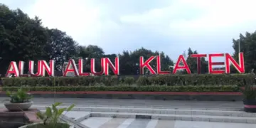 Alun-Alun Klaten, Potret Ruang Publik yang Tak Sekadar Estetik, tapi Juga Menjawab Kebutuhan Warlok Mojok.co