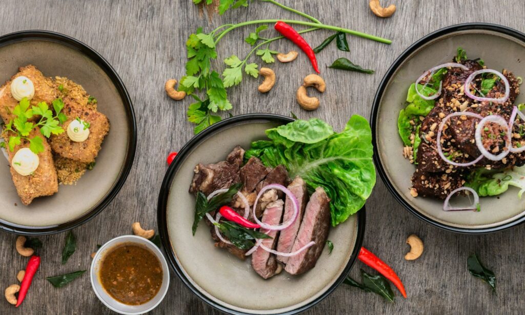 Orang Kampung Berubah Jadi Picky dan Menyebalkan ketika Berhadapan dengan Makanan “Kota”