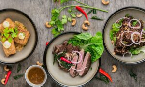 Orang Kampung Berubah Jadi Picky dan Menyebalkan ketika Berhadapan dengan Makanan “Kota”
