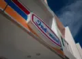 Indomaret Tutup, Orang Dewasa Depresi Bakal Makin Stres (Unsplash)