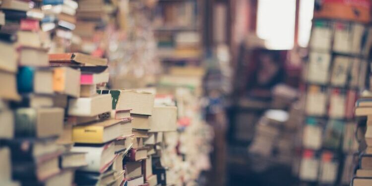 Pasar Wilis Malang, Surga Buku Bekas yang Kini Menunggu Mati (Pixabay)