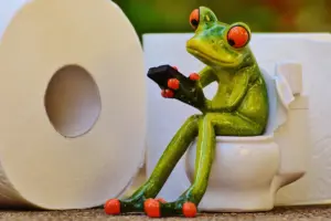 Toilet Rumah Sakit Memang Bersih, tapi Tubuh Saya “Menolak” dan Tidak Bisa Buang Air di Sana