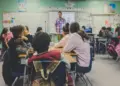 Sekolah Bukan Cuma Formalitas. Bimbel Tak Akan Bisa dan Tak Akan Pernah Bisa Menggantikan Sekolah  