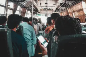 Pengalaman Naik Bus Putra Remaja dari Jogja Menuju Jambi: Seni Bertahan Hidup Selama 40 Jam di Atas Kursi Rusak yang Menyiksa