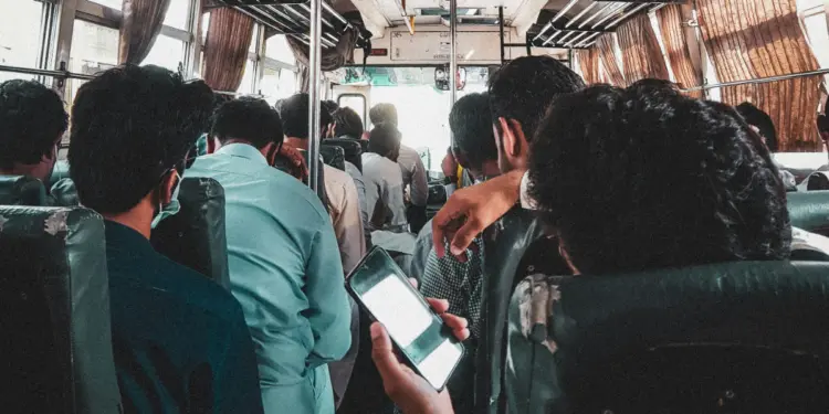 40 Jam Disiksa Bus Putra Remaja dari Jogja Sampai Jambi (Unsplash)