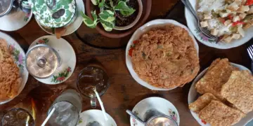 Kopi Klotok Tidak Lagi Menarik, Warga Jogja Pilih Menghindar (Wikimedia Commons)