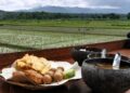 Soto Bukan Makanan Rakyat, Harganya Mahal karena Sate-satean dan Gorengan Mojok.co