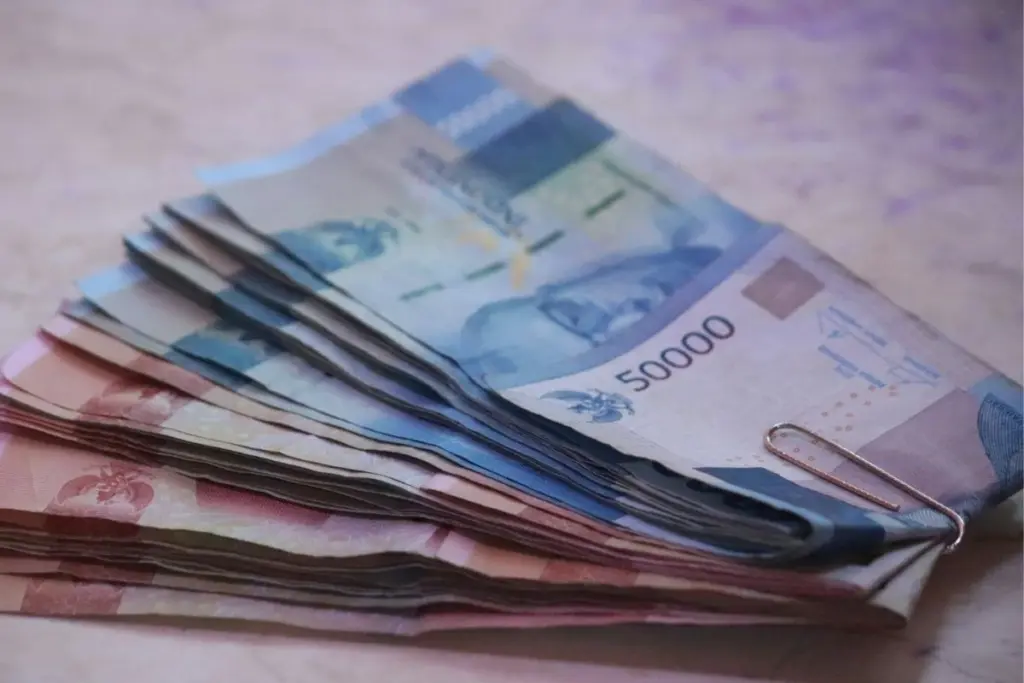 Warung Madura Contoh Ideal Menjalankan Toko: Kejujuran, Barang Lengkap, dan Layanan Sat-Set Adalah Kunci Mojok.co