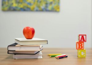 Di Balik Sekolah Elit yang Eksploitatif dan Manipulatif Ada Guru yang Menderita karena (Terpaksa) Jadi Ojek dan ART untuk Yayasan 