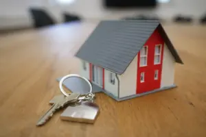 Saat ini, Rumah dan Tanah yang Dianggap sebagai Aset Bernilai Investasi Itu Hanya Benda Mahal yang Susah Dijual