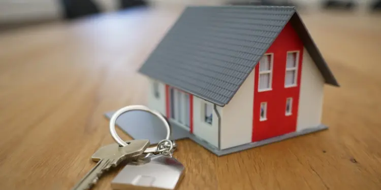 Saat ini, Rumah dan Tanah yang Dianggap sebagai Aset Bernilai Investasi itu hanya Benda Mahal yang Susah Dijual