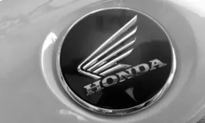 Kenapa banyak pemilik motor Honda nggak mau servis motor di bengkel resmi atau AHASS?