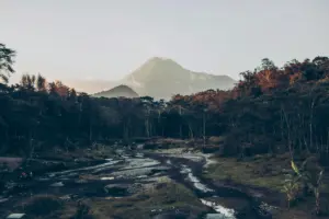 Kenapa orang Jogja malas wisata naik gunung ke Gunung Merapi?