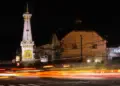 Tips Plesir Kala Malam di Jogja Naik GoRide (Unsplash)