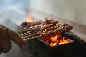 Pengakuan orang Semarang yang kalah mental menghadapi garangnya kuliner kambing Tegal