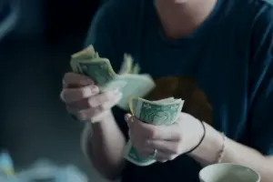 Freelancer in this economy: nggak bisa pilih-pilih kerjaan, upah nggak seberapa dan cuma numpang lewat