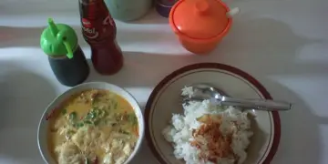 7 macam soto paling nyeleneh yang nggak ada salahnya dicicipi sekali seumur hidup Terminal