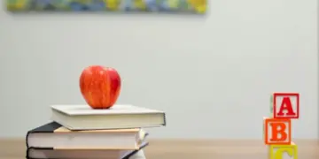 8 keresahan guru agama, pekerjaan tidak maksimal karena dianaktirikan Kemendikdasmen Mojok.co