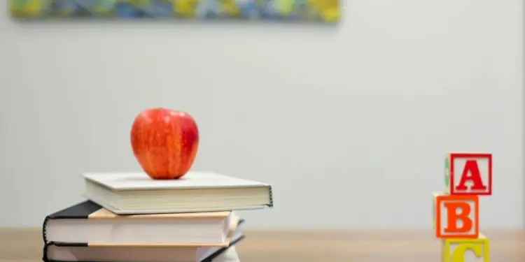 8 keresahan guru agama, pekerjaan tidak maksimal karena dianaktirikan Kemendikdasmen Mojok.co
