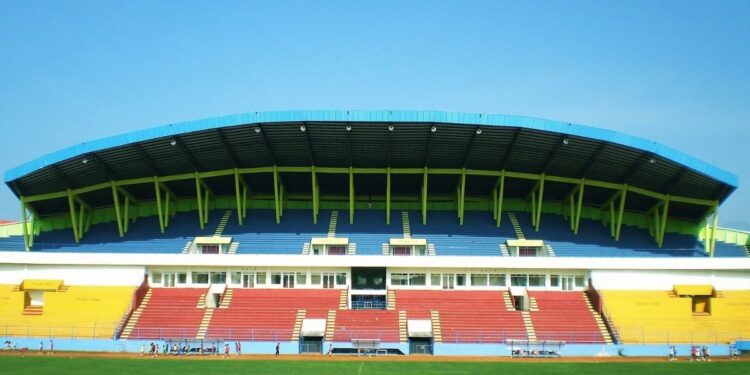 Stadion Gajayana Malang tempat potensial yang bernasib sial Mojok.co