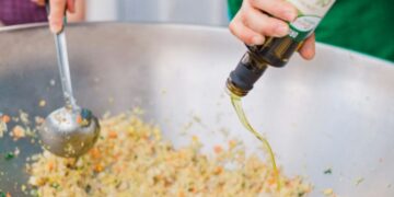 Pengalaman mencicipi nasi goreng kuah Bang Tommy: kuliner Kediri yang aneh, tapi enak Mojok.co