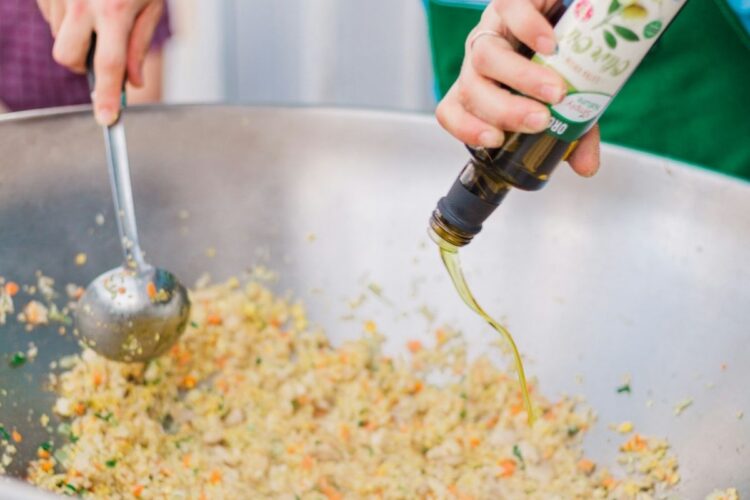 Pengalaman mencicipi nasi goreng kuah Bang Tommy: kuliner Kediri yang aneh, tapi enak Mojok.co