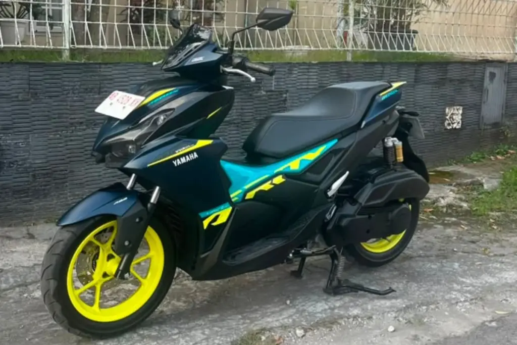 Setelah Membelah Sleman-Bantul dan Melawan Kemacetan Jogja, Saya Nyatakan Yamaha Aerox Alpha Motor Terbaik di Masa Kini Vario Evo 160