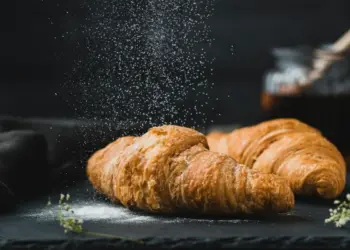 Dosa pengusaha kuliner, pakai foto hasil AI untuk jualan hingga pembeli merasa tertipu Mojok.co