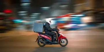 Drama pembayaran tunai ojol, uang kembalian jadi menguras waktu dan energi saya Mojok.co