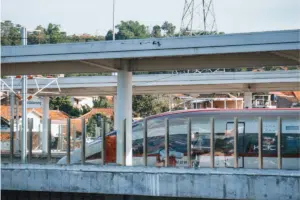 Stasiun KCIC Padalarang: mewah di dalam, semrawut di luar, bukti pembangunan nggak mikirin tata ruang