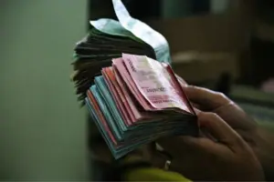 Pertemukan dengan duit Rp100 miliar, saya akan bangun usaha kue, laundry kiloan, dan toko buku