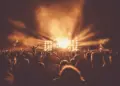 Menguak cara kerja dan cuan jasa war tiket konser yang mencapai jutaan rupiah Mojok.co