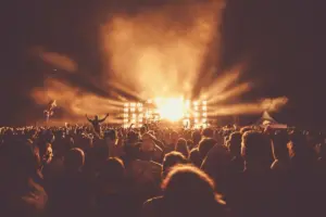 Menguak cara kerja dan cuan jasa war tiket konser yang bisa mencapai jutaan rupiah