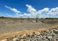 Bali bisa kehabisan air, tapi tenang, kolam vila masih penuh (Unsplash)