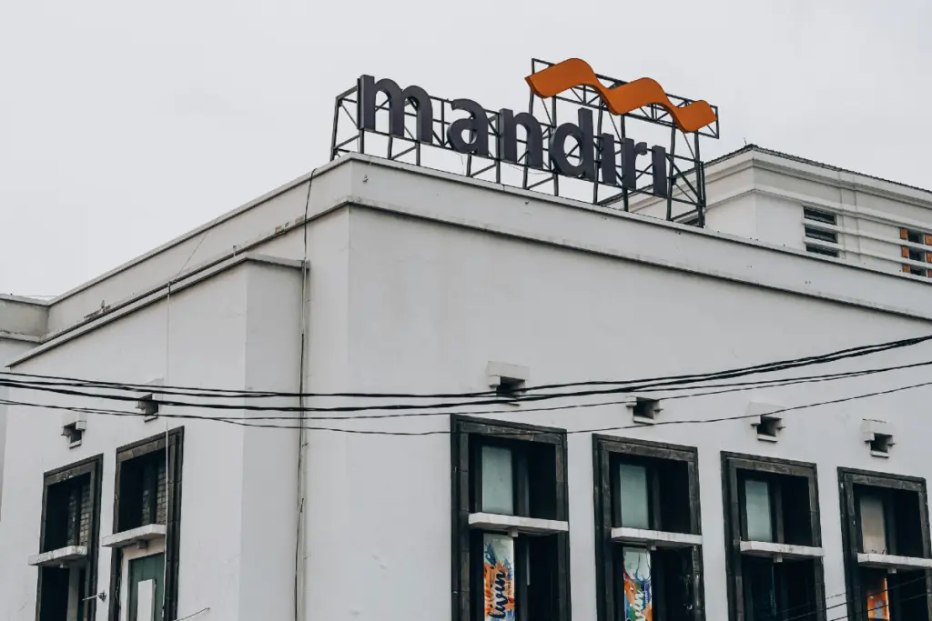 Ngeri! Rekening Bank Mandiri bisa diblokir atas permintaan aparat (Unsplash)