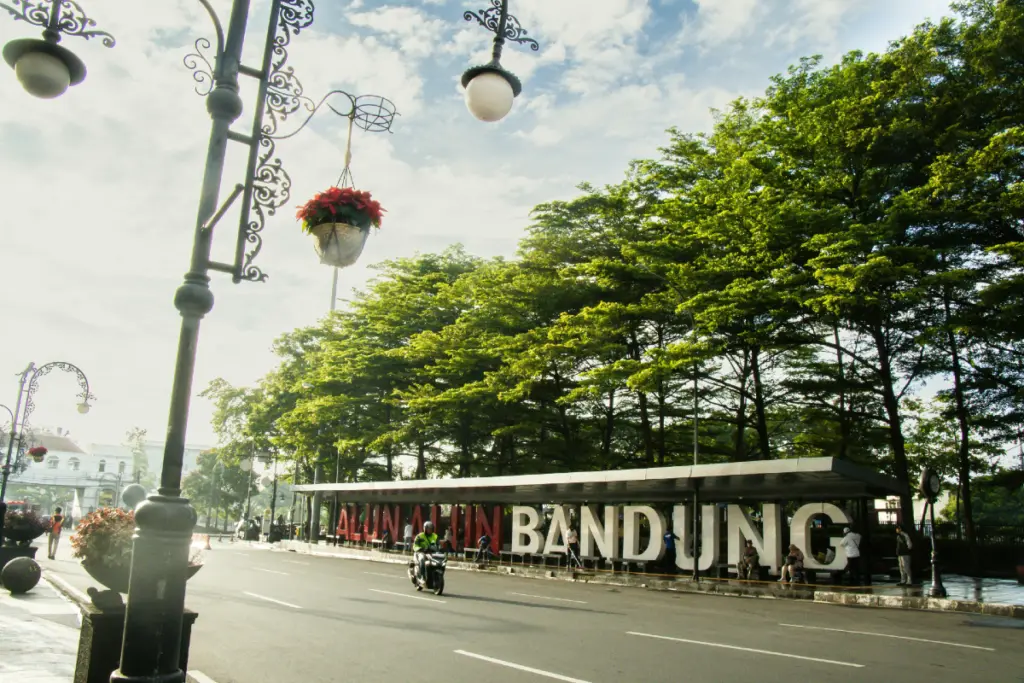 Sebagai orang Sunda, jujur saya iri banget sama orang Jawa (Unsplash)