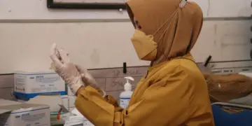 Takut ke Puskesmas karena malas hadepin antrean panjang (Unsplash)