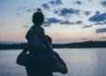 Anak pertama perempuan, peran yang paling melelahkan di dunia setelah jadi ibu Mojok.co