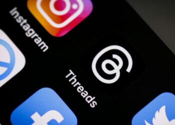 4 jasa yang nggak pernah kepikiran bakal ada, tapi saya temukan di Threads Mojok.co
