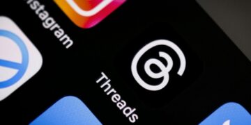 4 jasa yang nggak pernah kepikiran bakal ada, tapi saya temukan di Threads Mojok.co