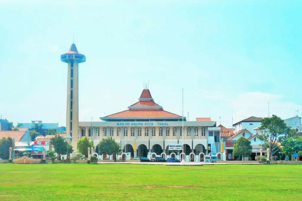 3 kebiasan warga Tegal yang dahulu saya anggap aneh, tapi kini malah saya tiru Mojok.co